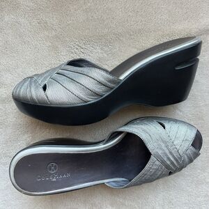 Cole Haan Metallic Silver Open Peep Toe Wedge Slip On Slide Sandal Women’s 8 B